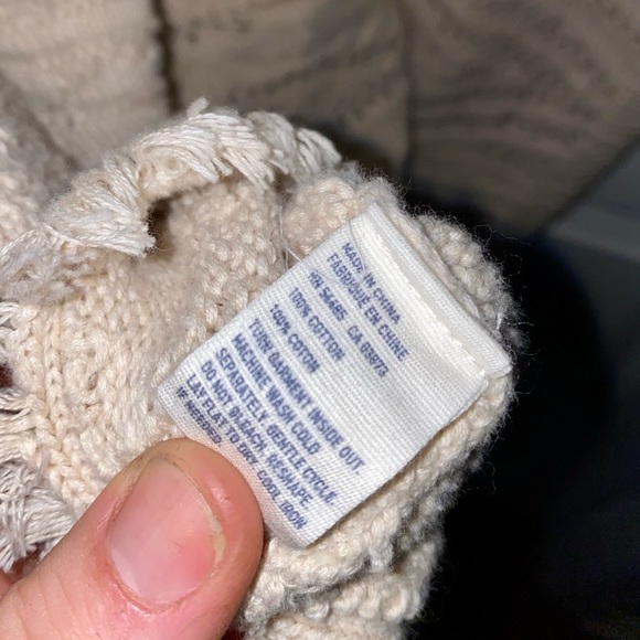 American Eagle | Chrochet Knit 100% cotton | 3/4 sleeve sweater - Picture 2 of 4